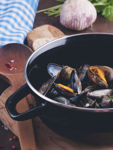 Mussels White Wine with Fines Herbes
